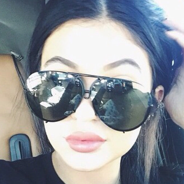 Kylie Jenner Style Horn Rimmed Celebrity Sungasses – CosmicEyewear